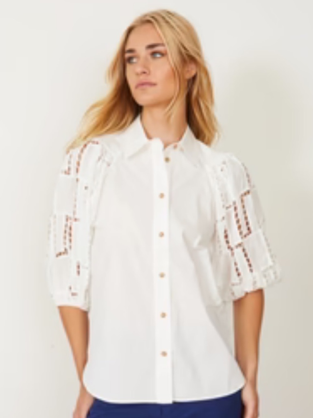Women's White Eyelet Sleeve Button-Front Shirt Caballero Mae XS